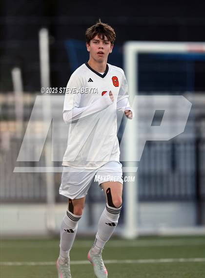 Thumbnail 1 in Mullen vs. Greeley Central (CHSAA 4A Championship) photogallery.