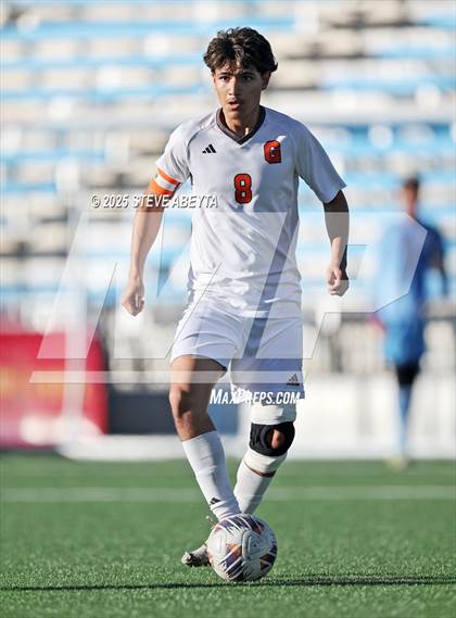 Thumbnail 1 in Mullen vs. Greeley Central (CHSAA 4A Championship) photogallery.
