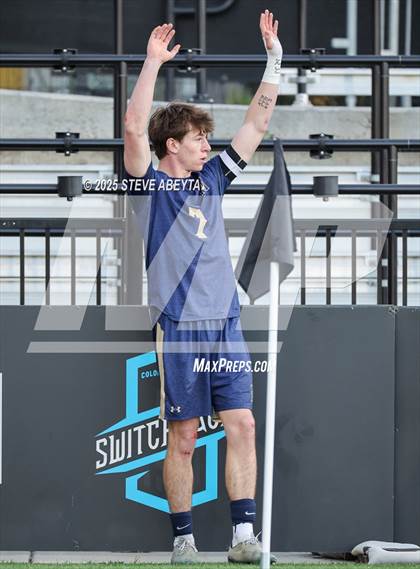 Thumbnail 2 in Mullen vs. Greeley Central (CHSAA 4A Championship) photogallery.