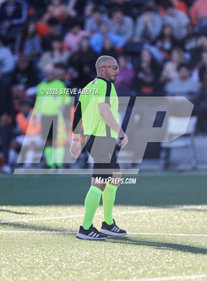 Thumbnail 2 in Mullen vs. Greeley Central (CHSAA 4A Championship) photogallery.