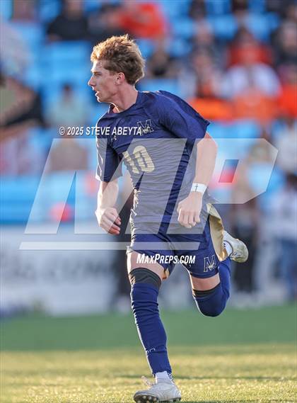 Thumbnail 1 in Mullen vs. Greeley Central (CHSAA 4A Championship) photogallery.