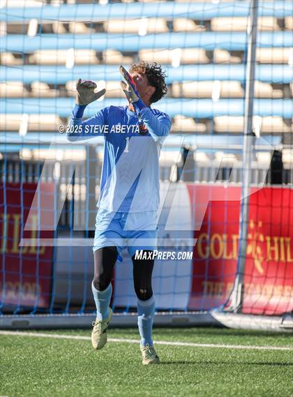 Thumbnail 1 in Mullen vs. Greeley Central (CHSAA 4A Championship) photogallery.