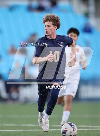 Thumbnail 3 in Mullen vs. Greeley Central (CHSAA 4A Championship) photogallery.