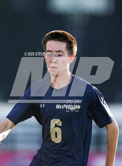 Thumbnail 2 in Mullen vs. Greeley Central (CHSAA 4A Championship) photogallery.