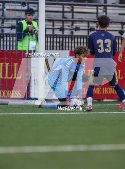 Thumbnail 1 in Mullen vs. Greeley Central (CHSAA 4A Championship) photogallery.