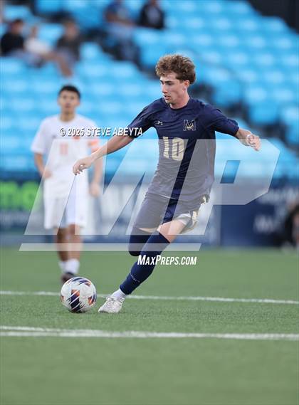 Thumbnail 1 in Mullen vs. Greeley Central (CHSAA 4A Championship) photogallery.