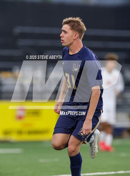 Thumbnail 2 in Mullen vs. Greeley Central (CHSAA 4A Championship) photogallery.