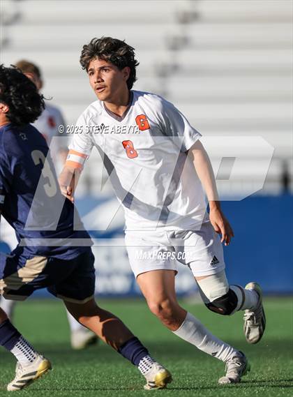 Thumbnail 3 in Mullen vs. Greeley Central (CHSAA 4A Championship) photogallery.