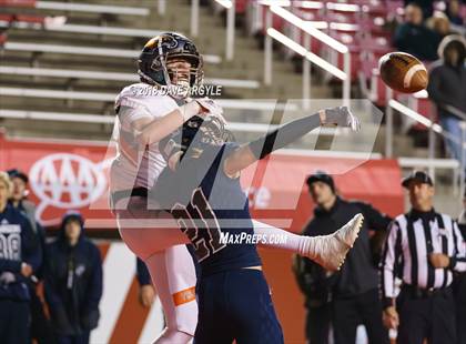 Thumbnail 2 in Skyridge vs. Corner Canyon (UHSAA 5A Final) photogallery.