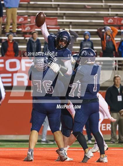 Thumbnail 3 in Skyridge vs. Corner Canyon (UHSAA 5A Final) photogallery.