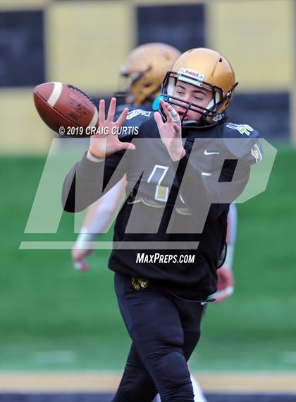 Thumbnail 1 in Salisbury vs. Shelby (NCHSAA 2AA Final) photogallery.
