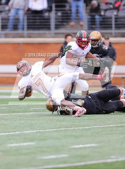 Thumbnail 1 in Salisbury vs. Shelby (NCHSAA 2AA Final) photogallery.