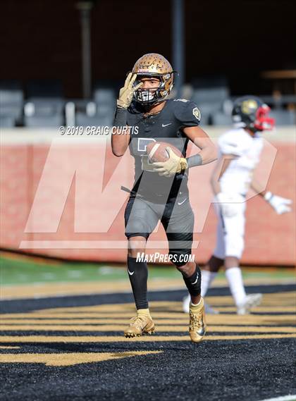 Thumbnail 3 in Salisbury vs. Shelby (NCHSAA 2AA Final) photogallery.