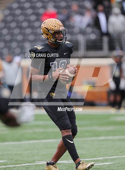Thumbnail 2 in Salisbury vs. Shelby (NCHSAA 2AA Final) photogallery.