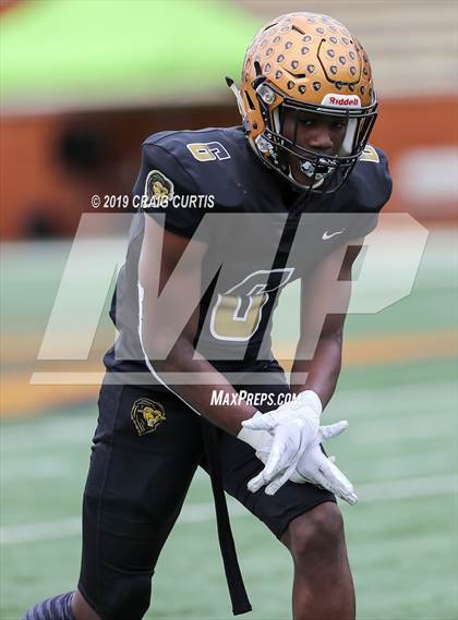 Thumbnail 2 in Salisbury vs. Shelby (NCHSAA 2AA Final) photogallery.