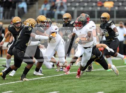 Thumbnail 1 in Salisbury vs. Shelby (NCHSAA 2AA Final) photogallery.