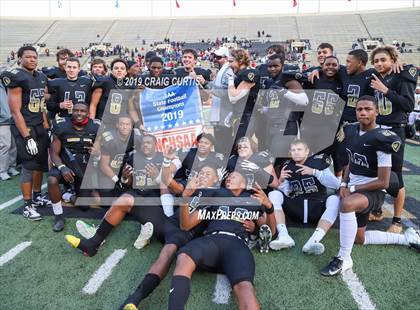 Thumbnail 3 in Salisbury vs. Shelby (NCHSAA 2AA Final) photogallery.