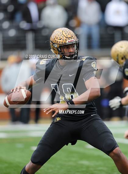 Thumbnail 1 in Salisbury vs. Shelby (NCHSAA 2AA Final) photogallery.