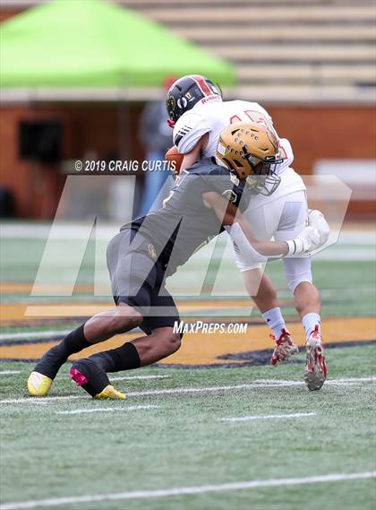 Thumbnail 2 in Salisbury vs. Shelby (NCHSAA 2AA Final) photogallery.