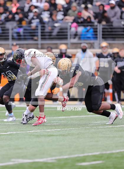 Thumbnail 3 in Salisbury vs. Shelby (NCHSAA 2AA Final) photogallery.