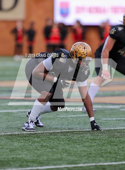 Thumbnail 1 in Salisbury vs. Shelby (NCHSAA 2AA Final) photogallery.
