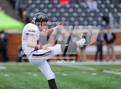 Thumbnail 3 in Salisbury vs. Shelby (NCHSAA 2AA Final) photogallery.