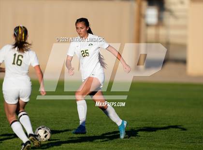 Thumbnail 1 in St. Pius X vs. Los Alamos photogallery.
