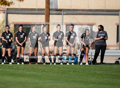 Thumbnail 3 in St. Pius X vs. Los Alamos photogallery.