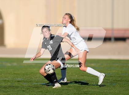 Thumbnail 1 in St. Pius X vs. Los Alamos photogallery.