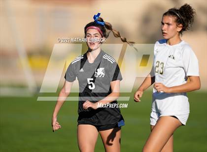 Thumbnail 3 in St. Pius X vs. Los Alamos photogallery.