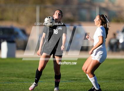Thumbnail 2 in St. Pius X vs. Los Alamos photogallery.