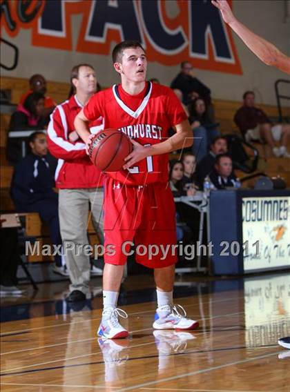 Thumbnail 1 in Elk Grove vs. Lindhurst (Run with the Pack) photogallery.