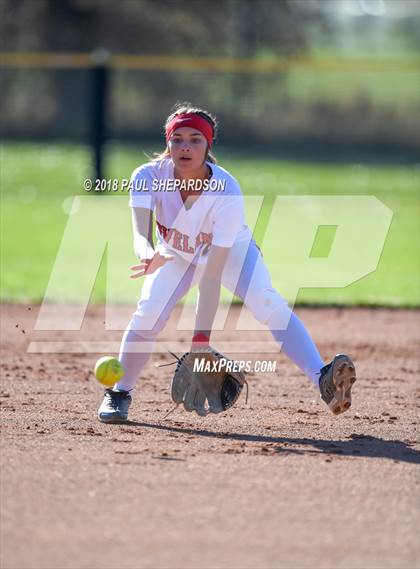 Thumbnail 1 in Loveland vs. Cherokee Trail (CHSAA 5A Semifinal Playoff) photogallery.