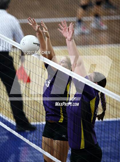 Thumbnail 3 in Kit Carson vs. Otis (CHSAA 1A Semifinal) photogallery.