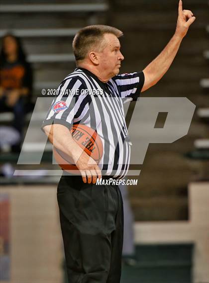 Thumbnail 3 in Sabine vs. Elysian Fields (UIL 3A Bi-District Playoff) photogallery.