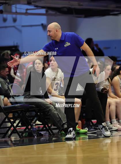 Thumbnail 1 in Ardsley vs Westlake (NYSPHSAA Section 1 Class A Semifinal) photogallery.