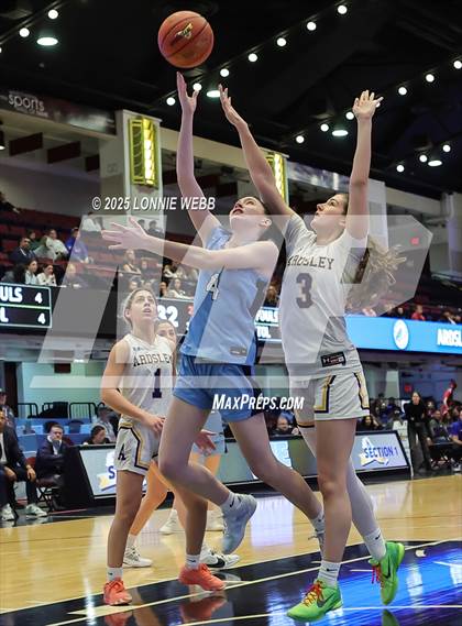 Thumbnail 2 in Ardsley vs Westlake (NYSPHSAA Section 1 Class A Semifinal) photogallery.