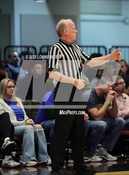 Thumbnail 2 in Ardsley vs Westlake (NYSPHSAA Section 1 Class A Semifinal) photogallery.