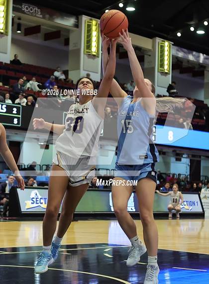 Thumbnail 1 in Ardsley vs Westlake (NYSPHSAA Section 1 Class A Semifinal) photogallery.