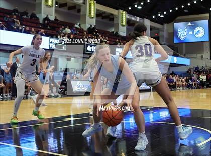 Thumbnail 1 in Ardsley vs Westlake (NYSPHSAA Section 1 Class A Semifinal) photogallery.