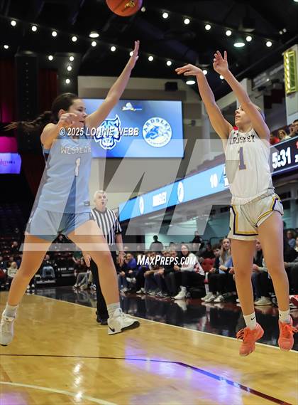 Thumbnail 2 in Ardsley vs Westlake (NYSPHSAA Section 1 Class A Semifinal) photogallery.