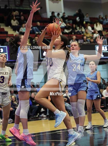 Thumbnail 2 in Ardsley vs Westlake (NYSPHSAA Section 1 Class A Semifinal) photogallery.
