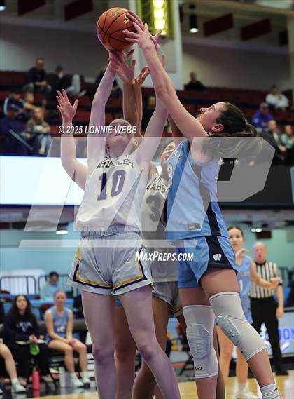 Thumbnail 2 in Ardsley vs Westlake (NYSPHSAA Section 1 Class A Semifinal) photogallery.