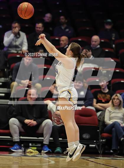 Thumbnail 1 in Ardsley vs Westlake (NYSPHSAA Section 1 Class A Semifinal) photogallery.
