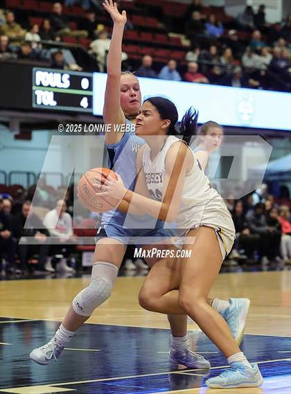 Thumbnail 1 in Ardsley vs Westlake (NYSPHSAA Section 1 Class A Semifinal) photogallery.