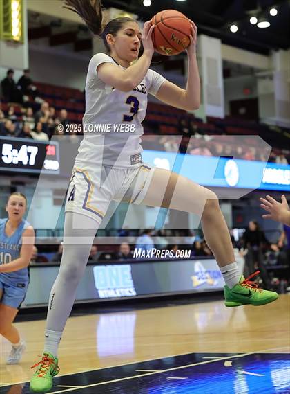 Thumbnail 3 in Ardsley vs Westlake (NYSPHSAA Section 1 Class A Semifinal) photogallery.