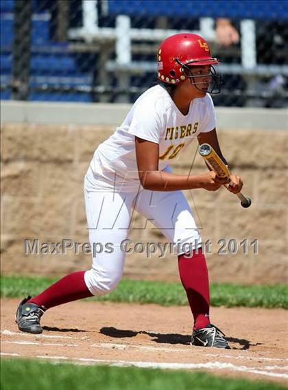 Thumbnail 3 in Los Banos vs. Sierra (CIF SJS D4 Final) photogallery.