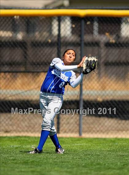 Thumbnail 3 in Los Banos vs. Sierra (CIF SJS D4 Final) photogallery.