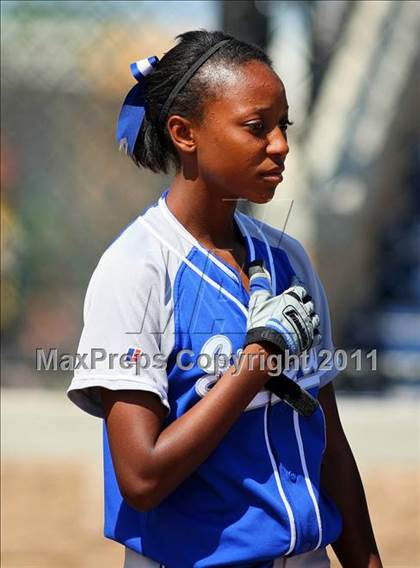 Thumbnail 1 in Los Banos vs. Sierra (CIF SJS D4 Final) photogallery.