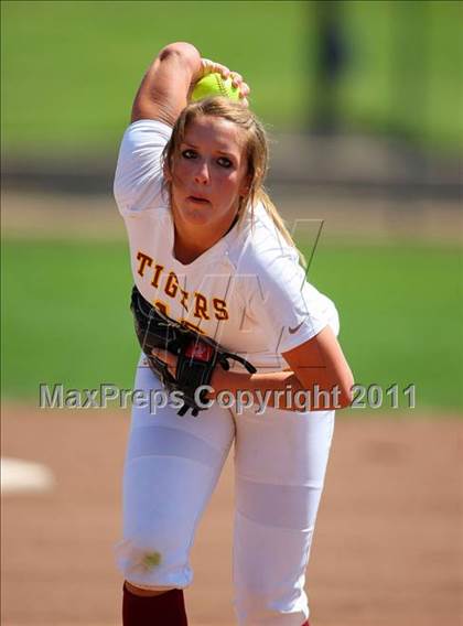 Thumbnail 3 in Los Banos vs. Sierra (CIF SJS D4 Final) photogallery.